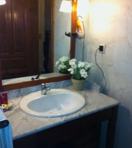 Romanica ホテル アインサ